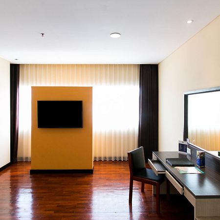 The 1O1 Malang Oj Hotel Ngoại thất bức ảnh
