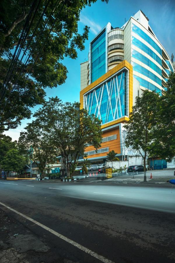 The 1O1 Malang Oj Hotel Ngoại thất bức ảnh