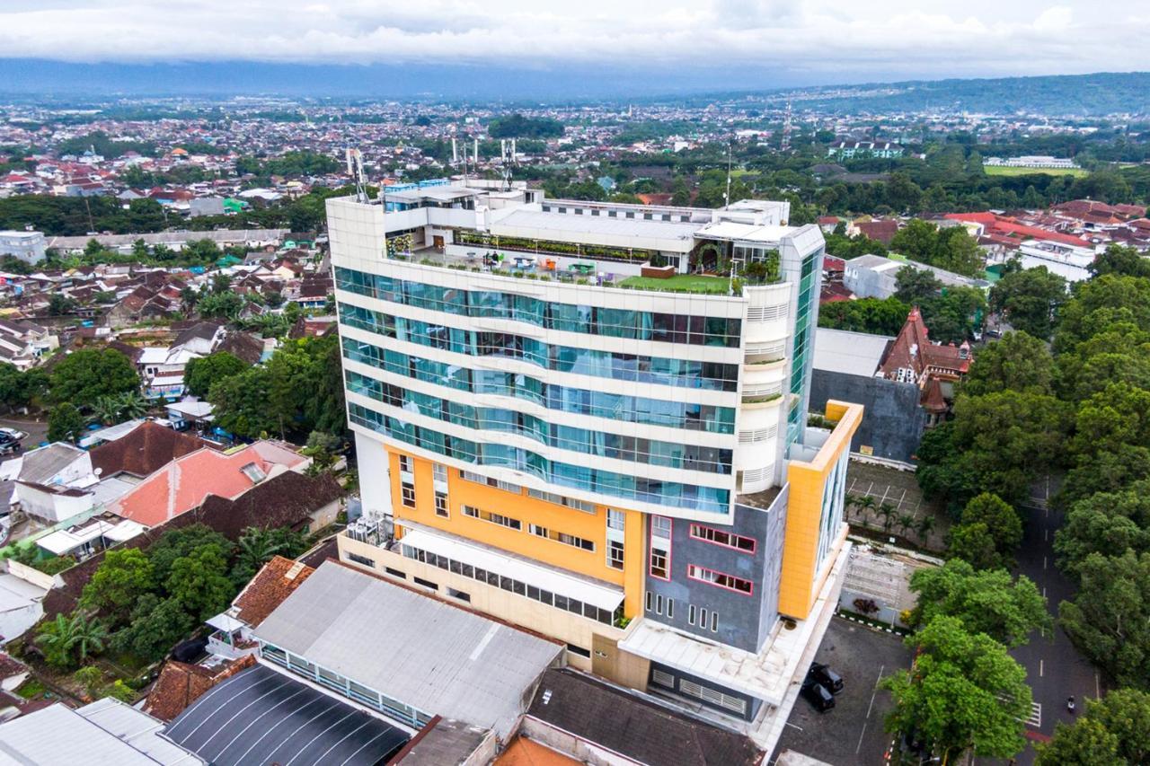 The 1O1 Malang Oj Hotel Ngoại thất bức ảnh