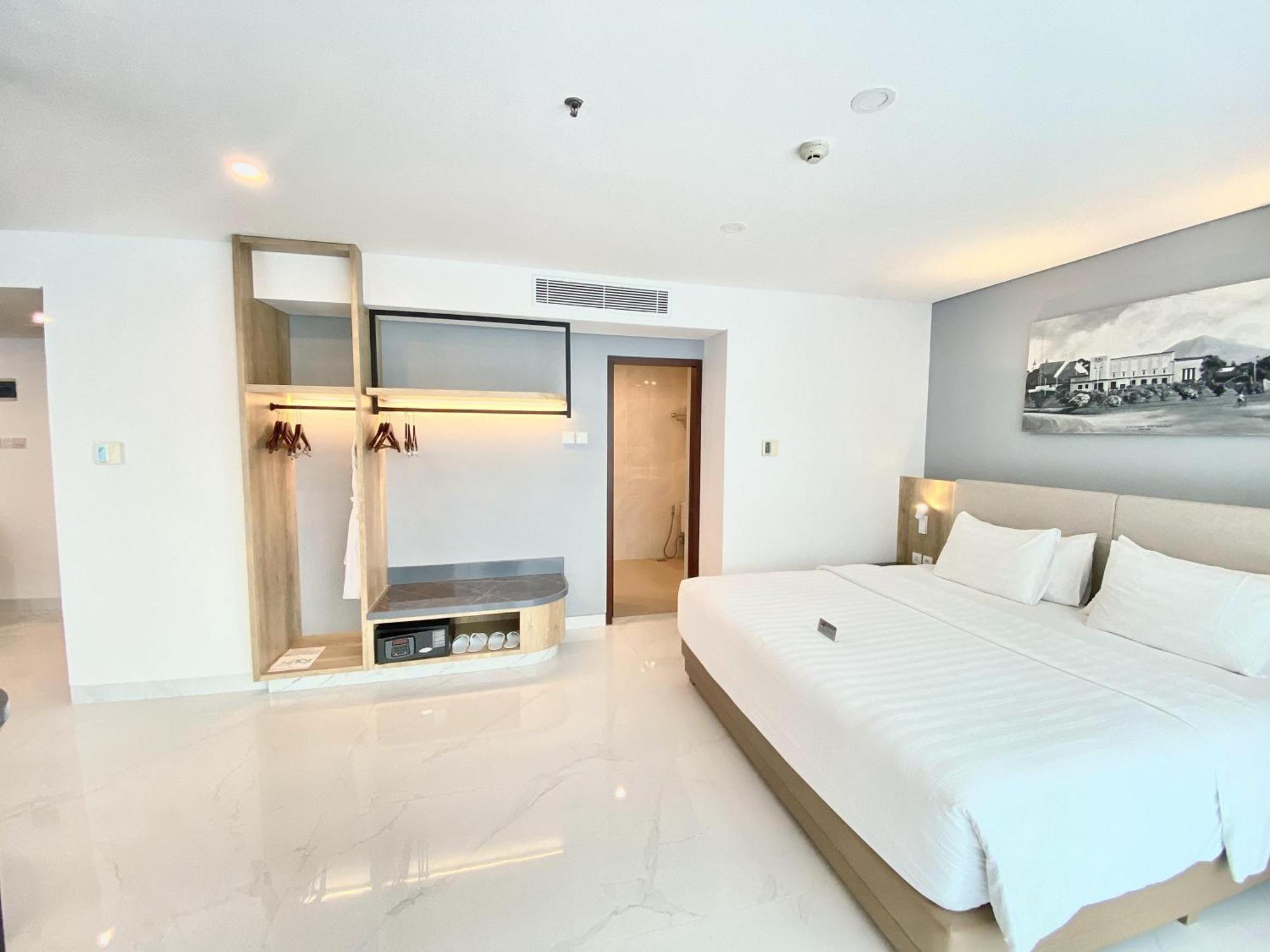 The 1O1 Malang Oj Hotel Ngoại thất bức ảnh