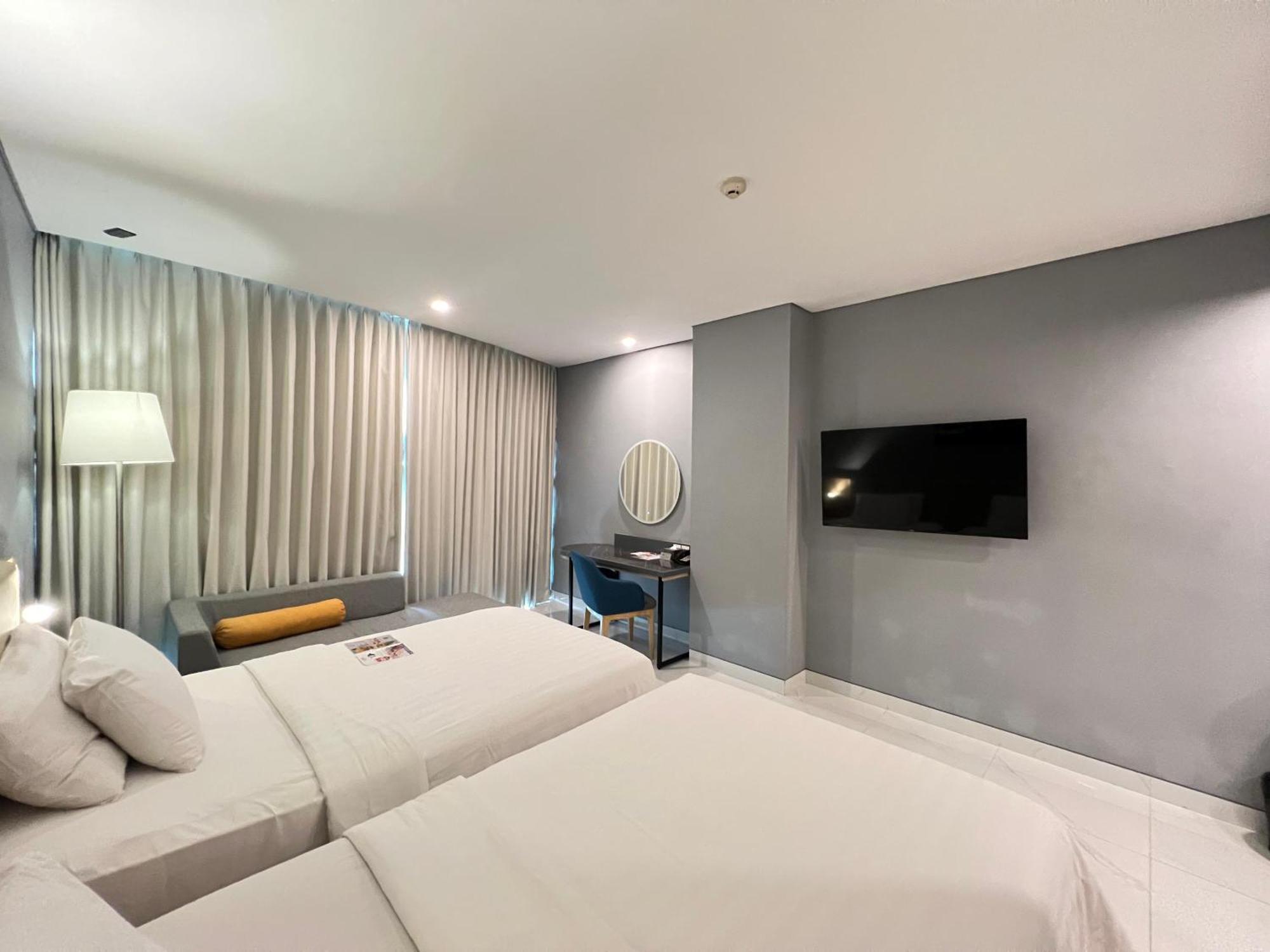 The 1O1 Malang Oj Hotel Ngoại thất bức ảnh